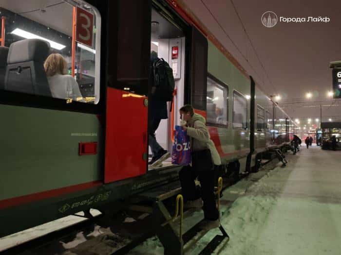 Изменилось расписание электропоездов Свердловской области на зимние праздники: подробности