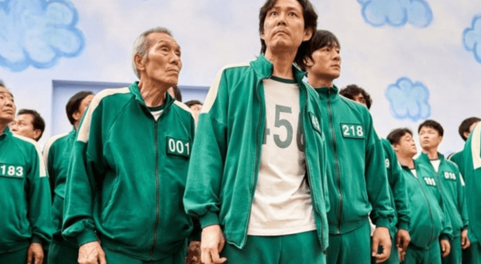 Родителей, покупающих своим детям костюмы из сериала "Игра в кальмара", назвали экстремистами 