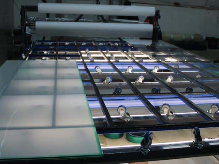 Осуждённые в ИК-47 Каменска-Уральского производят стекло, защищающее от терактов