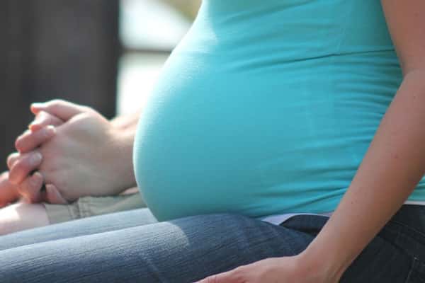 Для беременных и детей в Свердловской области увеличат пособия