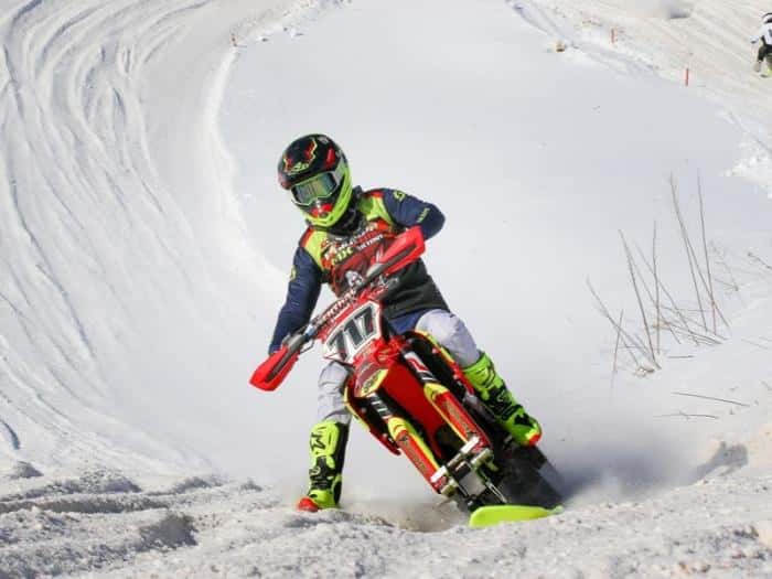 Победил не только людей, но и технику: у каменского гонщика Тимура Муратова сломался амортизатор на соревнованиях