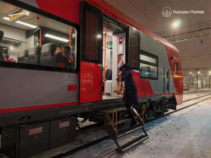 «Финист» опоздал утром в Каменск-Уральский на 22 минуты из-за замены состава