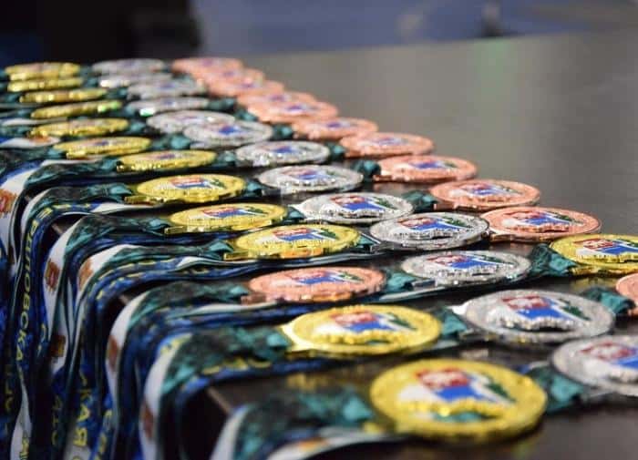 Турнир по гиревому спорту в Каменске-Уральском собрал сильнейших атлетов региона