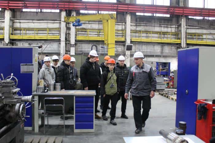 КУЗОЦМ провел экскурсию для студентов КУРТ