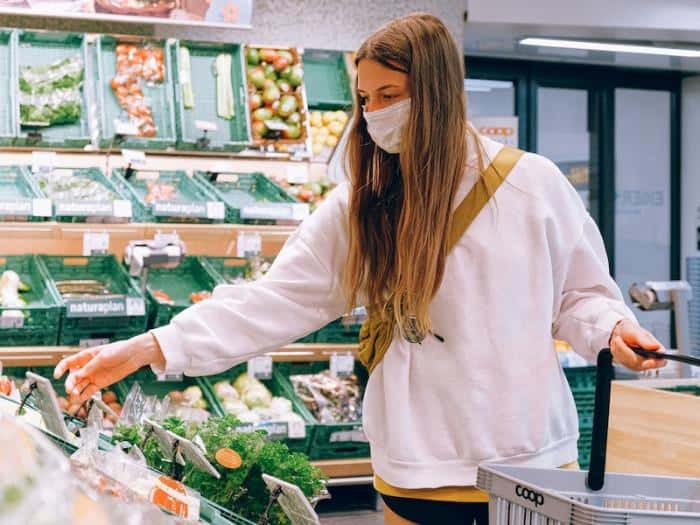 Как правильно читать этикетки на продуктах? Советы от эксперта Утягановой