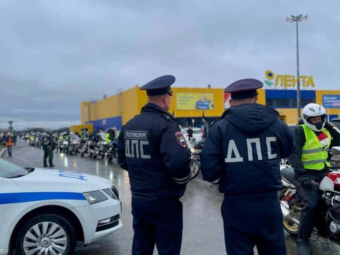 Байкеры снова на дороге: ГАИ Каменска-Уральского приняла участие в открытии мотосезона-2025