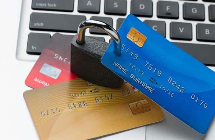 За продажу банковской карты теперь грозит тюрьма