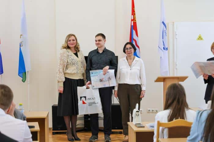 В Каменске-Уральском вручили дипломы студентам федеральной программы «Профессионалитет»