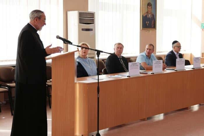 Православные, мусульмане, кришнаиты: чем занимаются религиозные общины в Каменске-Уральском?