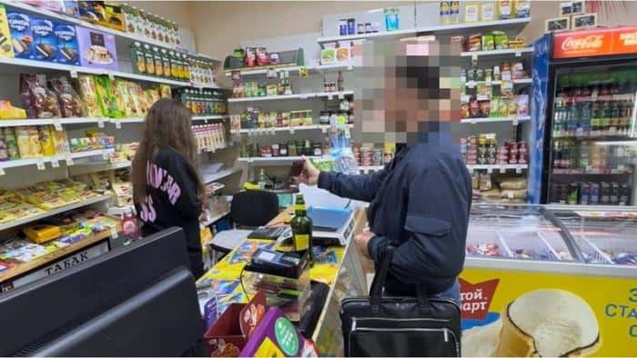 Что нашли полицейские в подсобке ночного клуба: итоги рейда в Каменске-Уральском