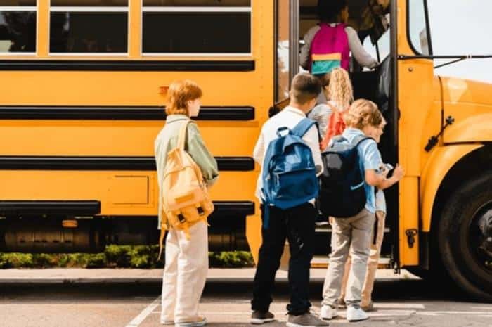 Как подготовить ребенка к лагерю: секреты психолога, которые помогут избежать проблем