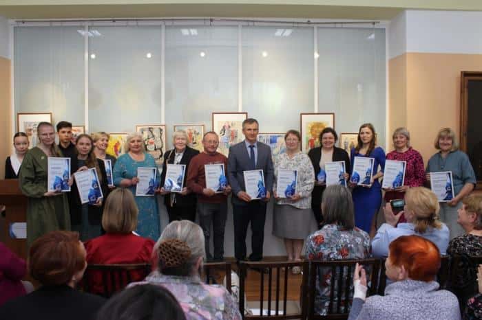 В Каменске-Уральском наградили лауреатов премии «Homo Legens»