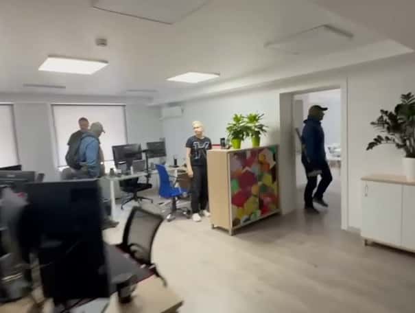 За «Ура.ру» вступился Союз журналистов после обысков в редакции