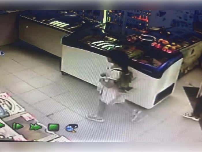 В Свердловской области задержали женщину-ковбойшу, похитившую ребенка с детской площадки