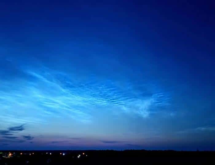 Загадочные серебристые облака появились этой ночью над Свердловской областью: как они выглядят и почему так редки?