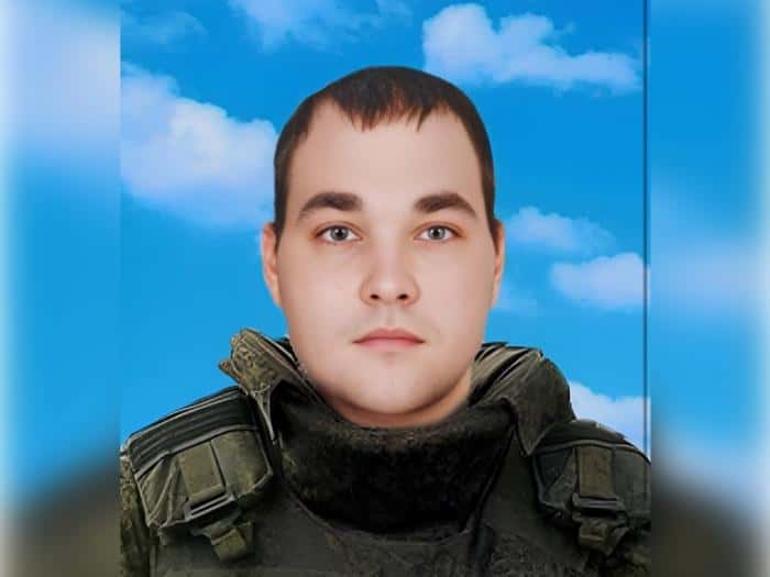 Погиб, защищая Родину: Каменск-Уральский прощается с героем СВО Артёмом Кадочниковым