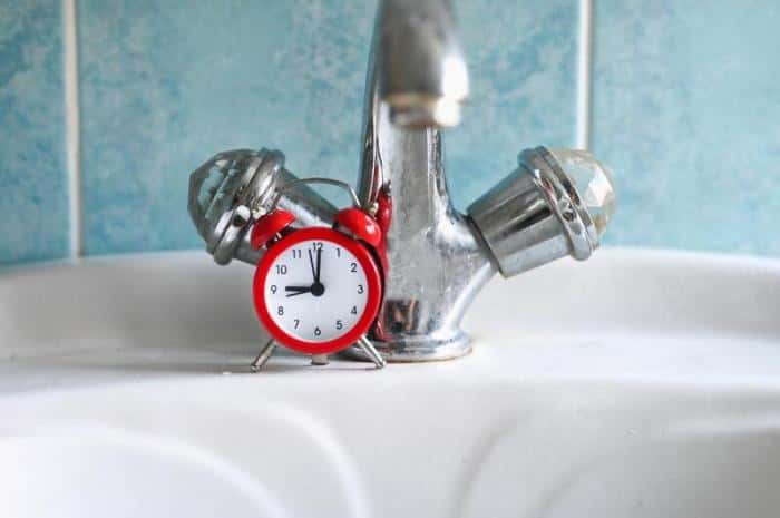 Горячая вода вернулась в поселок Чкалова в Каменске-Уральском: что стало причиной задержки