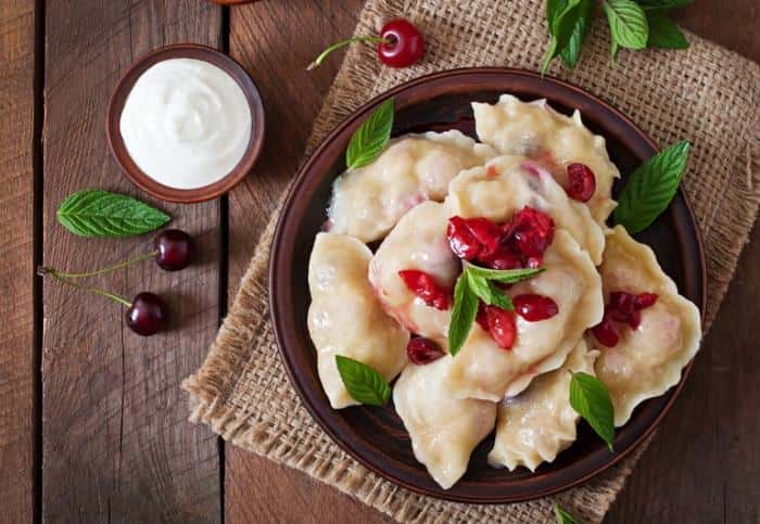 «Кишечные бактерии и пестициды»: какие вареники в России нельзя покупать