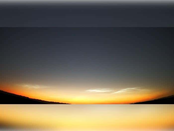 Ночное небо над Свердловской областью украсили серебристые облака