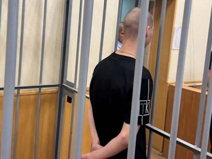 Подросток, убивший свою подругу и ее мать в Екатеринбурге, отправится в колонию почти на 10 лет