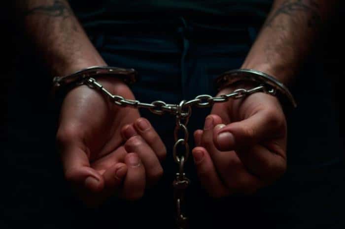 Четыре года за наркотики: в Каменске-Уральском осудили мужчину за "наркопритон"