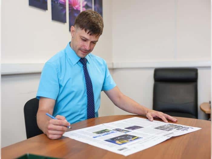 Заводчане взяли в руки перо: как рабочие СинТЗ написали газету ко Дню металлурга