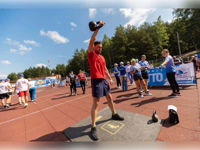 Грязь, гири и герои: более 300 свердловчан сразились в «Гонке ГТО» под Екатеринбургом!