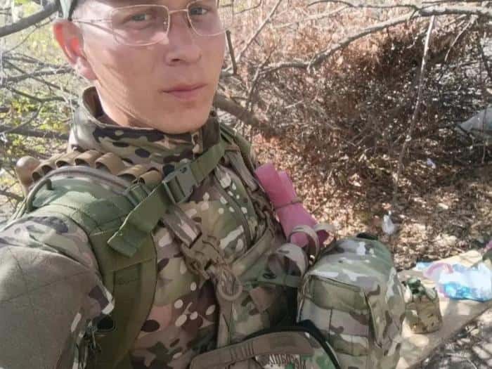 «Отдал жизнь за Родину»: в Каменске-Уральском простятся с героем Алексеем Якимовым