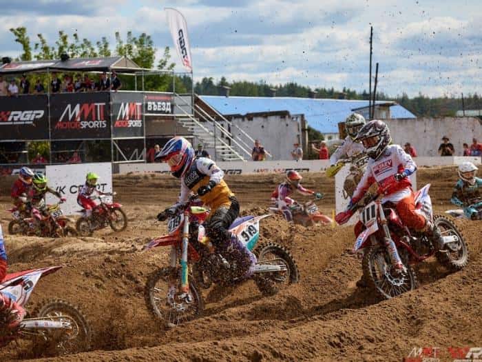 Каменск-Уральский вырвал золото: уральские гонщики триумфально победили в российском мотокроссе