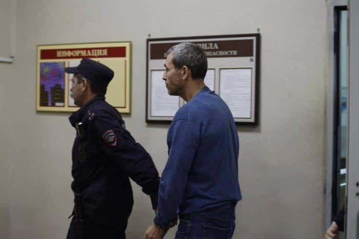 «Хочу, чтобы дети запомнили меня не убийцей, а человеком»: житель Екатеринбурга арестован за убийство нового избранника жены за неделю до развода