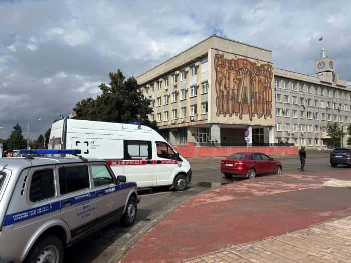 Администрацию в Каменске-Уральском эвакуировали. Что произошло? 