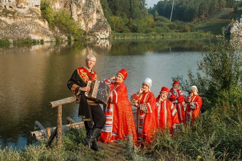 Каменск-Уральский ансамбль «Денница» получил грант в 300 тысяч рублей на костюмы и реквизит