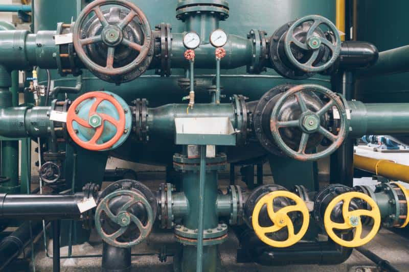 «Запенили краны и люки»: хулиганы в Каменске-Уральском саботировали запуск отопления