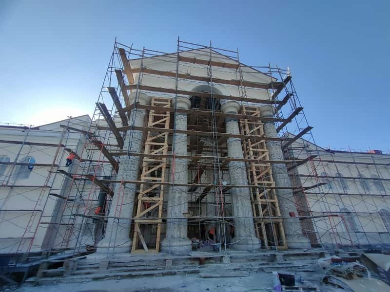 Город преображается: фасад Детского культурного центра в Каменске-Уральском почти готов