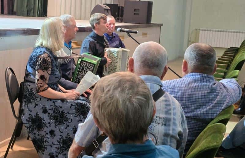 Клуб гармонистов открылся в Каменске-Уральском. Что планируют музыканты?