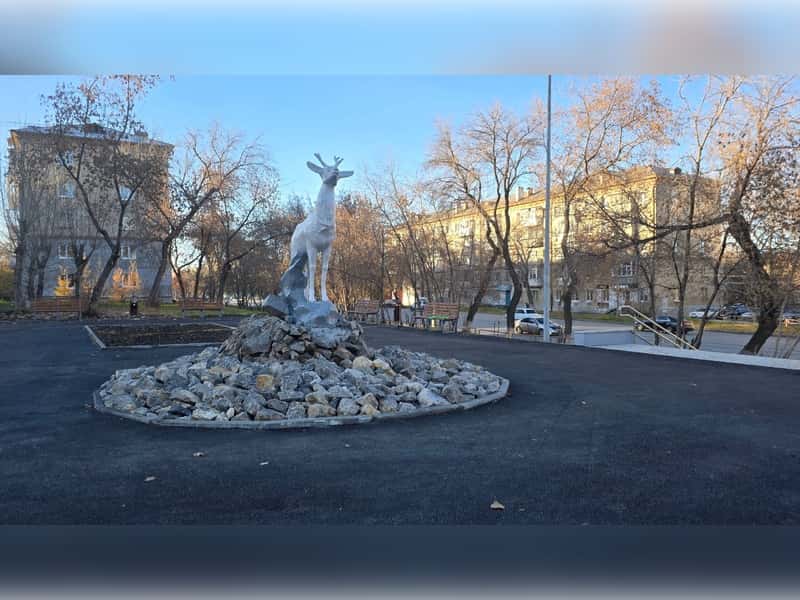 Сквер «Оленёнок» в Каменске-Уральском обновлён, но мусор всё ещё тревожит жителей