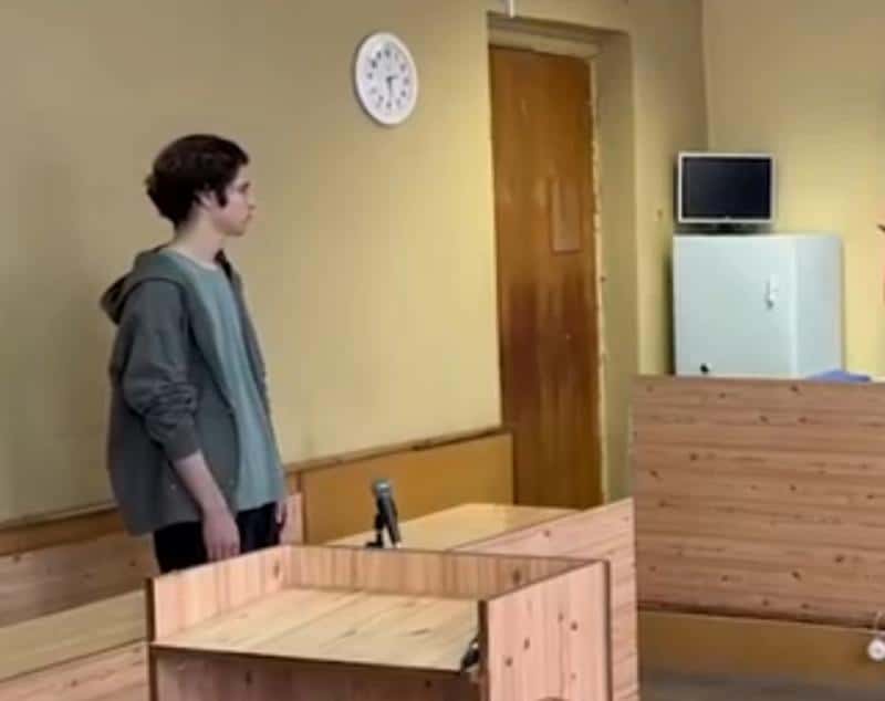 Думал, что не поймают: в Каменске-Уральском осудили 19-летнего курьера телефонных мошенников