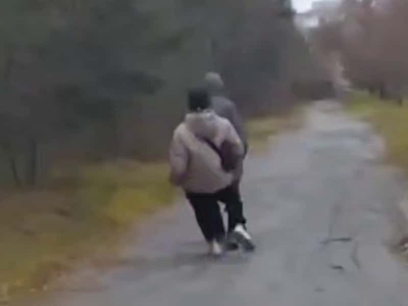 Пранк обернулся позором: школьницы из Каменска-Уральского издевались над пенсионером ради видео 