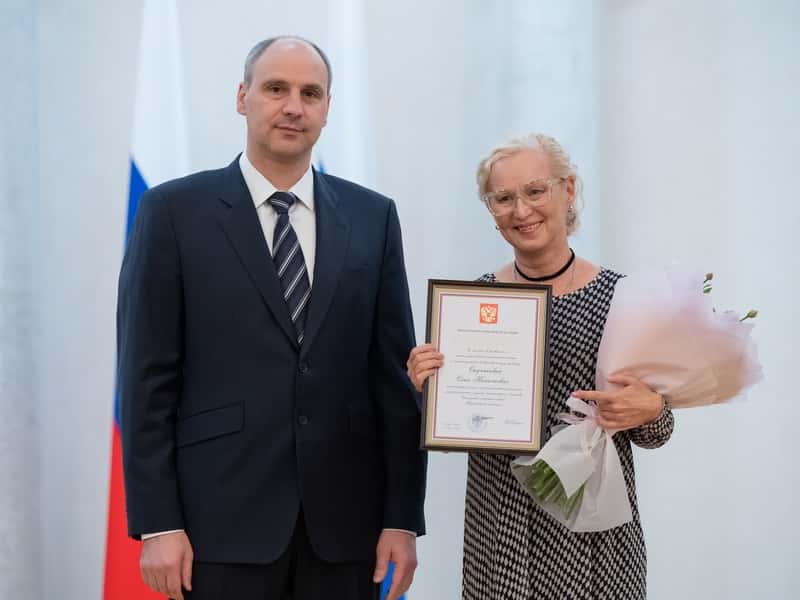 Преданность делу и мастерство: сотрудница СинТЗ получила признание на федеральном уровне