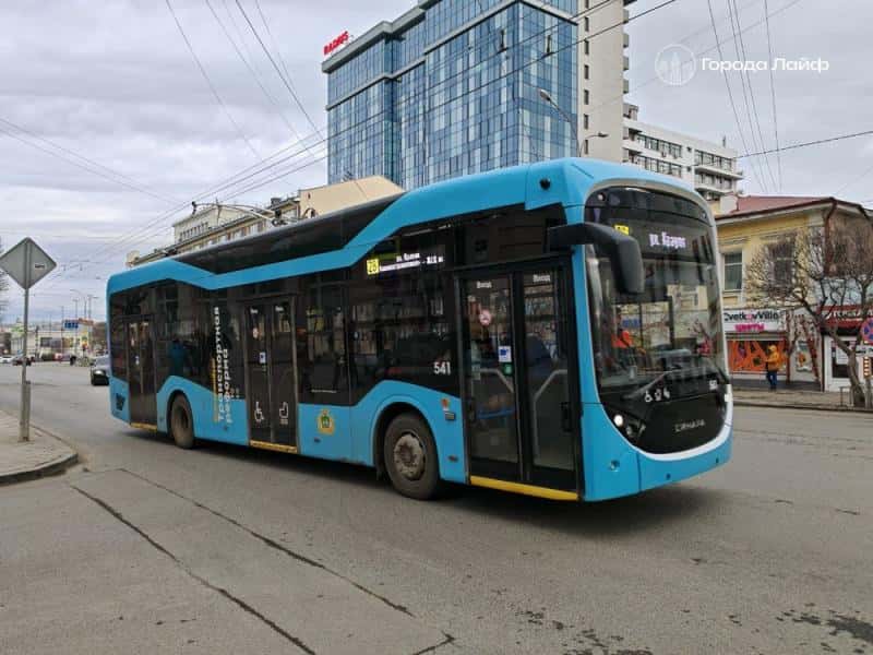 Свердловчанам упростили бесплатный проезд: теперь нужна только карта