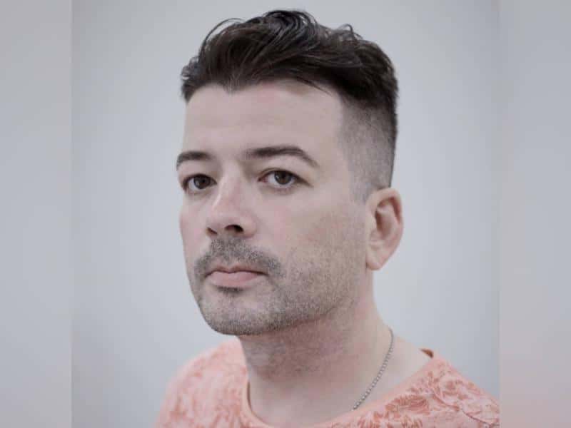 Скончался Дмитрий Неустроев — режиссер и основатель театра «ТУТ» в Екатеринбурге