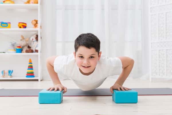 «Зарядка с чемпионом» из Каменска-Уральского стала лучшим проектом Минздрава