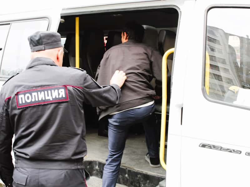 Массовые проверки мигрантов в Каменске-Уральском: чем закончилась операция полиции
