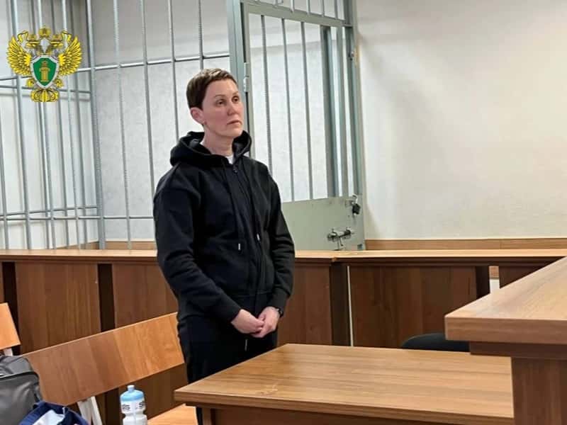 В Свердловской области осудили женщину за хищение 18 млн рублей у управляющей компании