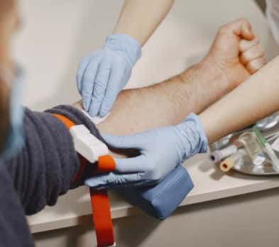 Молодежь Каменск-Уральского сдает кровь: акция собрала 125 доноров и 35 литров