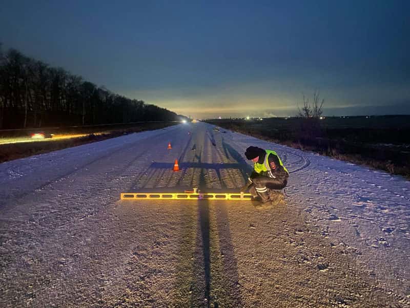 Из-за смертельной аварии участок трассы под Каменском-Уральским временно закрыли