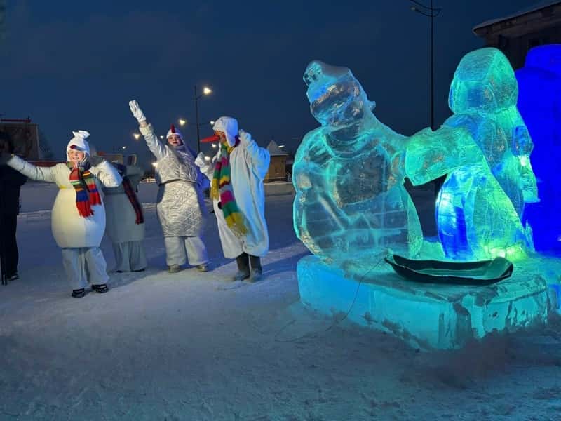 В Каменске-Уральском открылись новогодние ледовые городки