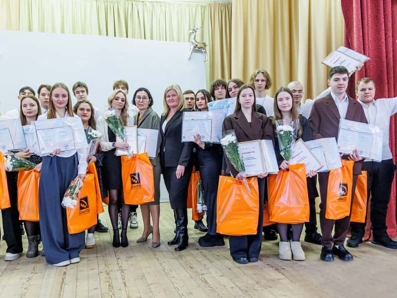 Первый выпуск проекта «Профессионалитет» прошел в Каменске-Уральском при поддержке СинТЗ