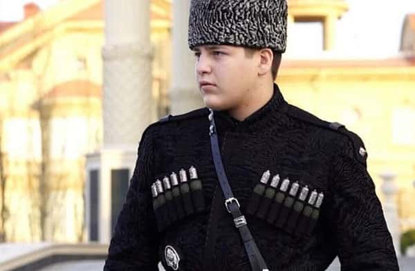 Кортеж в Грозном попал в аварию: слухи о Адаме Кадырове