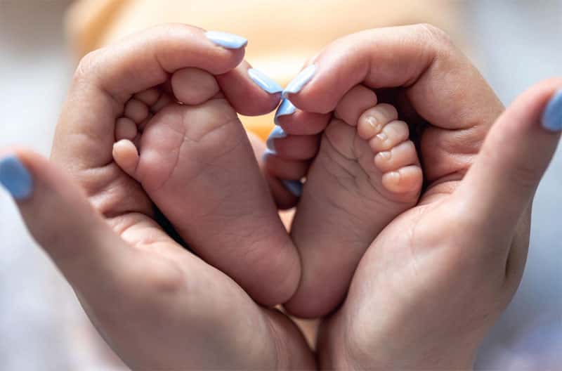 Восемь пар близнецов родились в Свердловской области за неделю